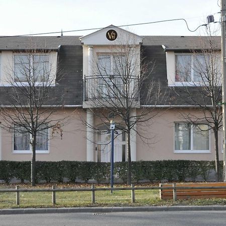 Varga-Haz Panzio Budaors Ngoại thất bức ảnh